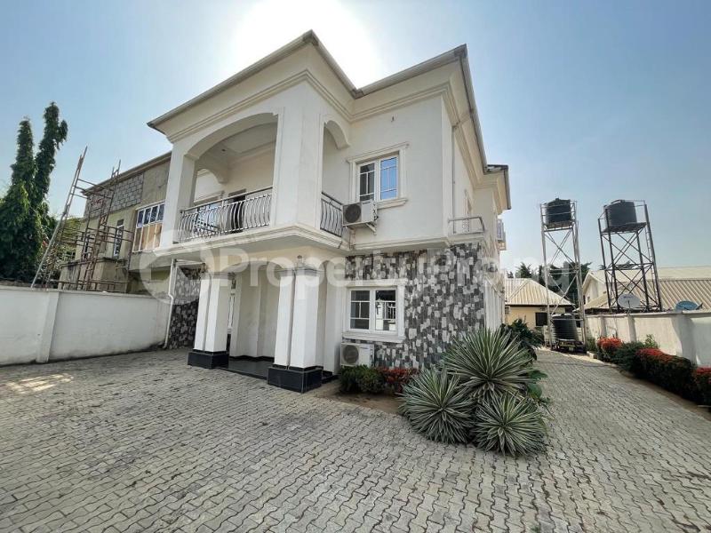 7 bedroom House for sale Gwarinpa Abuja - 0