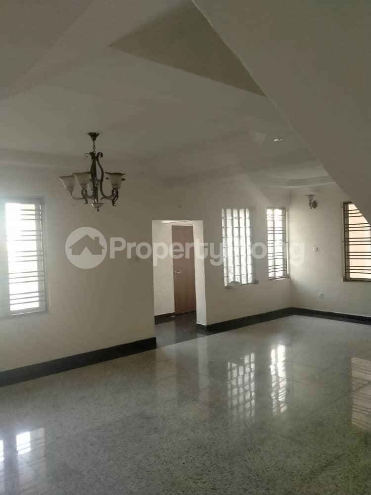 5 bedroom House for rent ONIRU Victoria Island Lagos