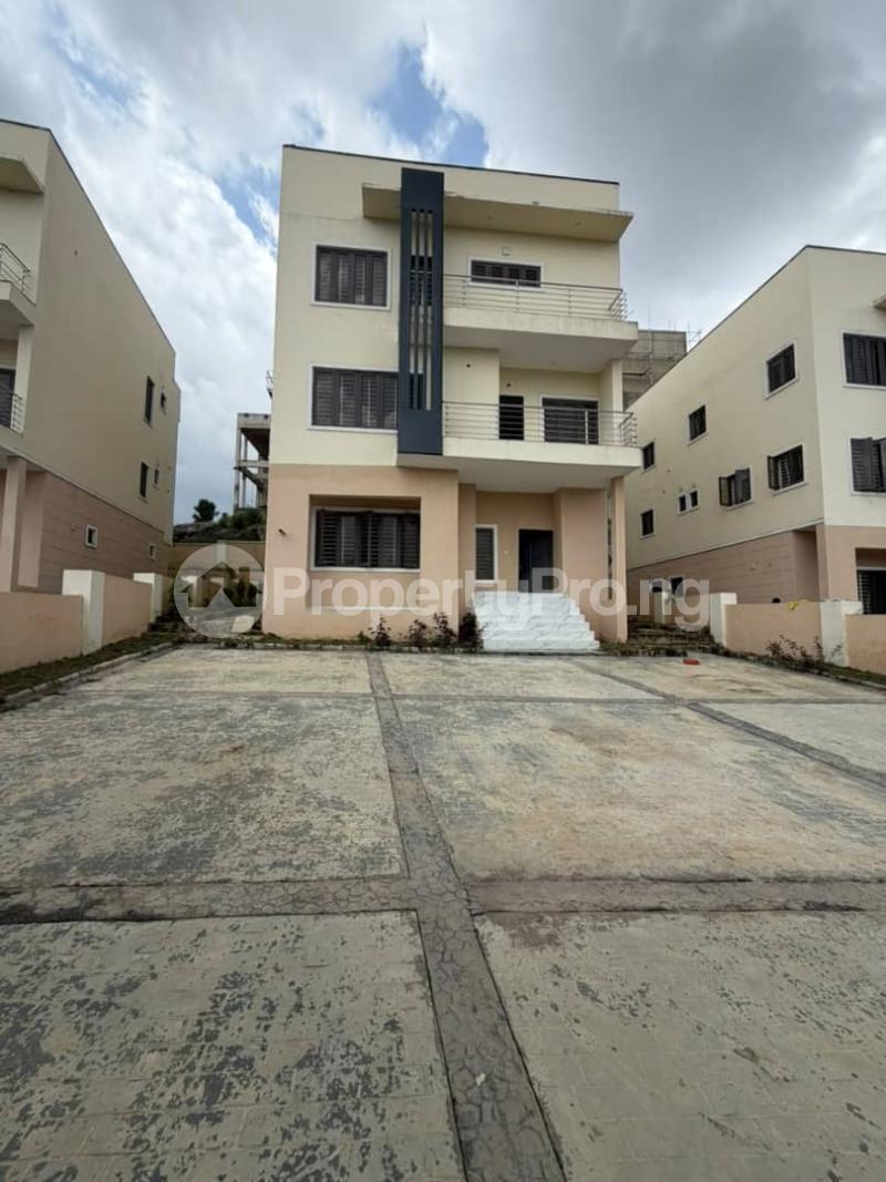 5 bedroom House for sale Guzape Abuja