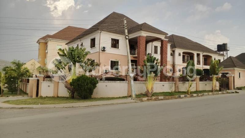 10 bedroom House for sale Fo1 Kubwa Abuja