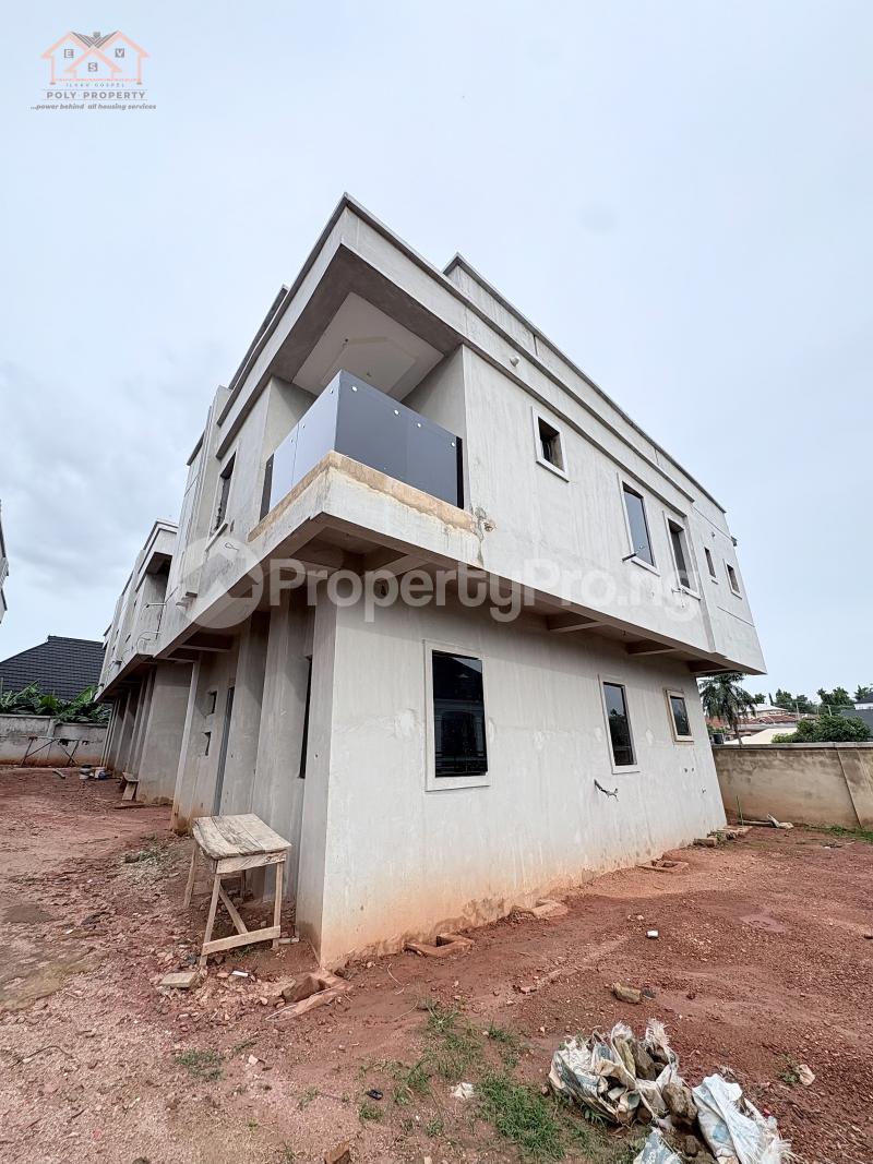 3 bedroom House for sale Elebu Akala Express Ibadan Oyo