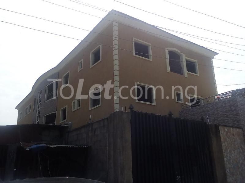 3 bedroom Flat / Apartment for rent 6 Ayodele Street, Lady Lak, Bariga Shomolu Lagos