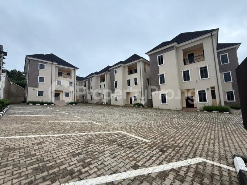 5 bedroom House for sale Guzape Abuja