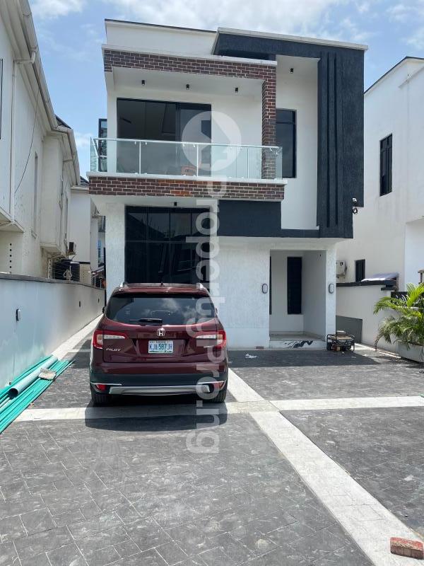 5 bedroom House for sale Ologolo Lekki Lagos