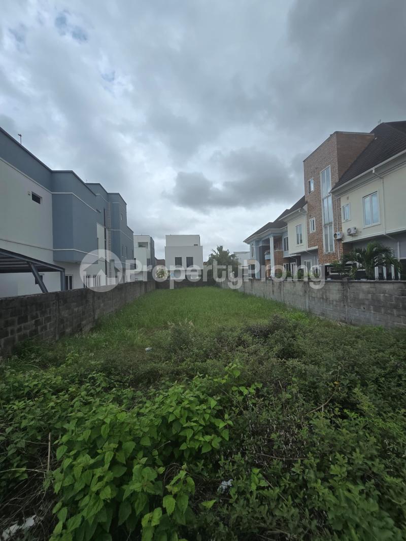 Land for sale For The Visionary Mogul Who Refuses To Settle For Another Man’s Idea Of Luxury Osapa london Lekki Lagos - 0