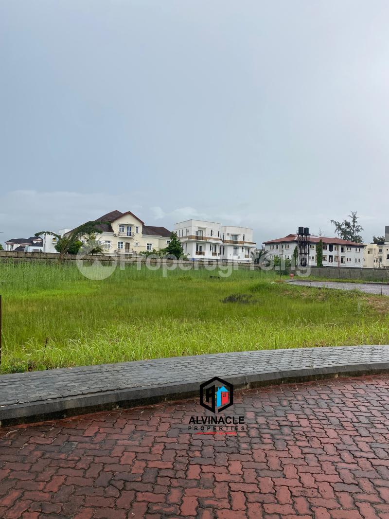 Land for sale Osapa london Lekki Lagos