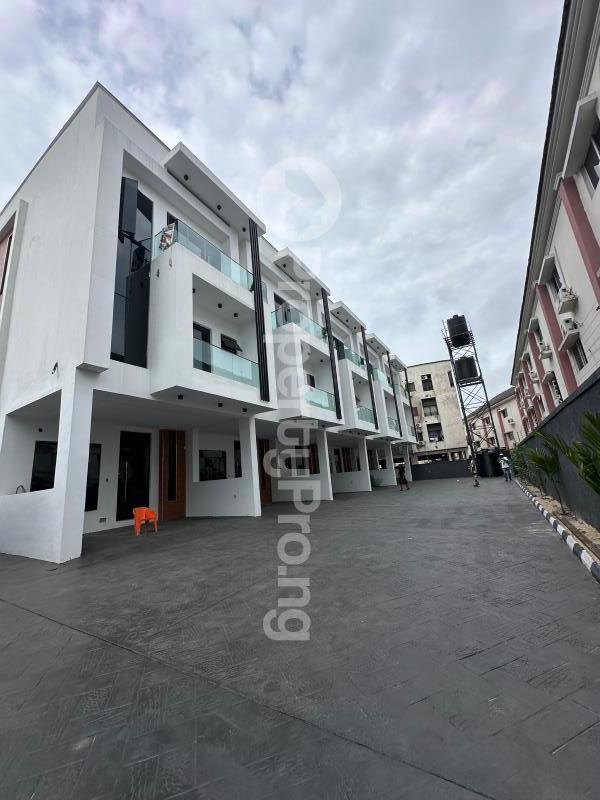 4 bedroom House for sale Osapa london Lekki Lagos