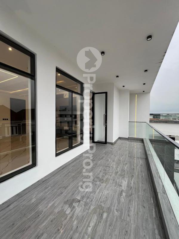 5 bedroom House for sale Lekki Lagos