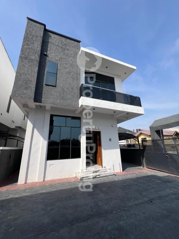 4 bedroom House for sale chevron Lekki Lagos