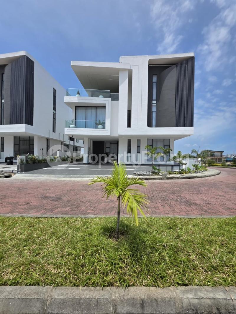 5 bedroom House for sale Osapa london Lekki Lagos