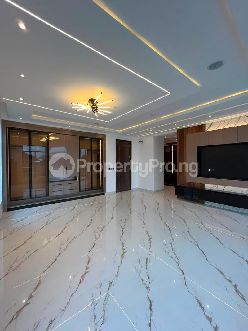 5 bedroom House for sale Ikota Lekki Lagos