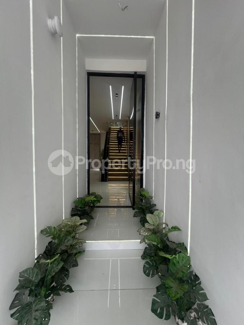 5 bedroom House for sale Ikota Lekki Lagos