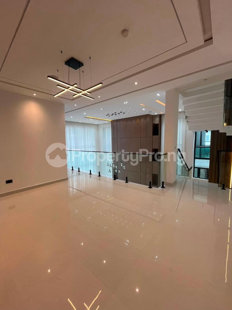 5 bedroom House for sale Ikota Lekki Lagos