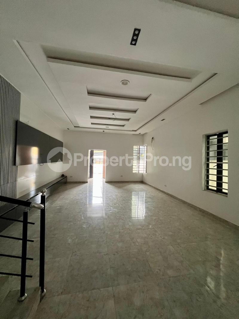 5 bedroom House for sale Osapa london Lekki Lagos