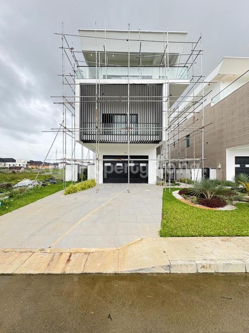 5 bedroom House for sale VGC Lekki Lagos
