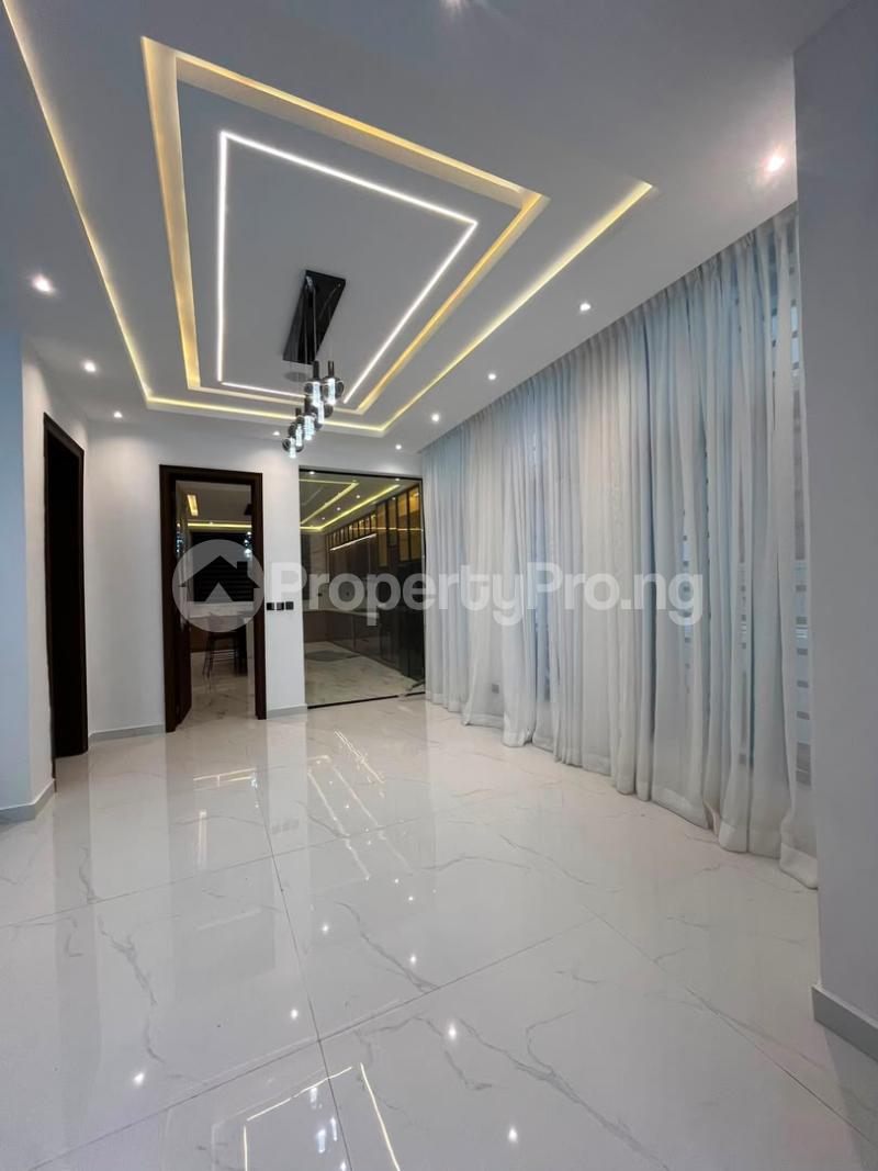 5 bedroom House for sale Ikota Lekki Lagos