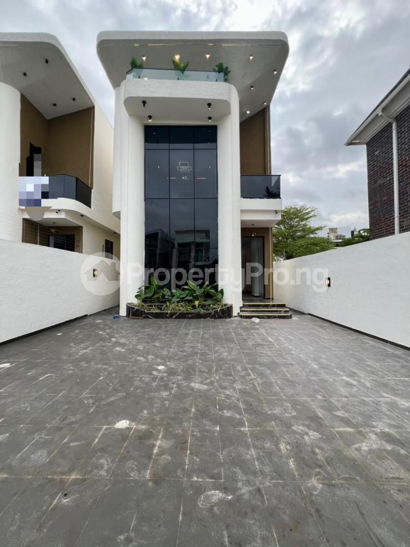5 bedroom House for sale Chevron Lekki Lagos