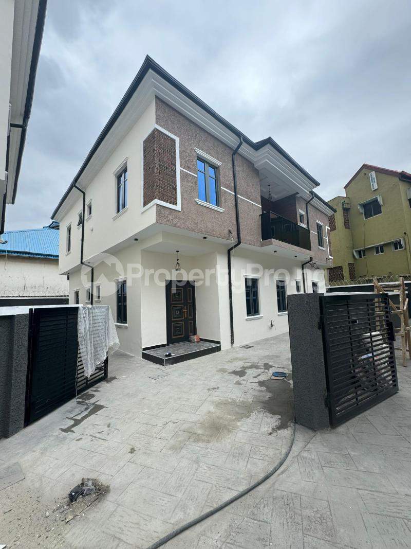 5 bedroom House for sale Ogba Lagos