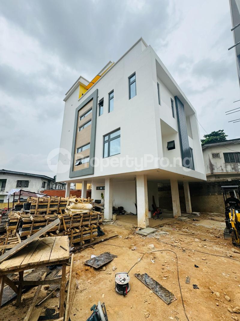 5 bedroom House for sale Maryland Lagos
