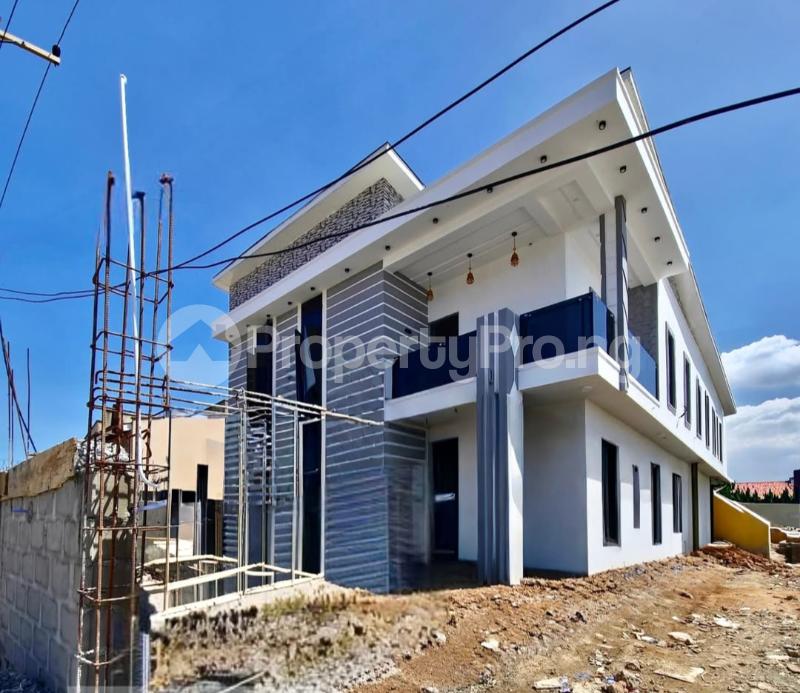 5 bedroom House for sale Medina Gbagada Lagos