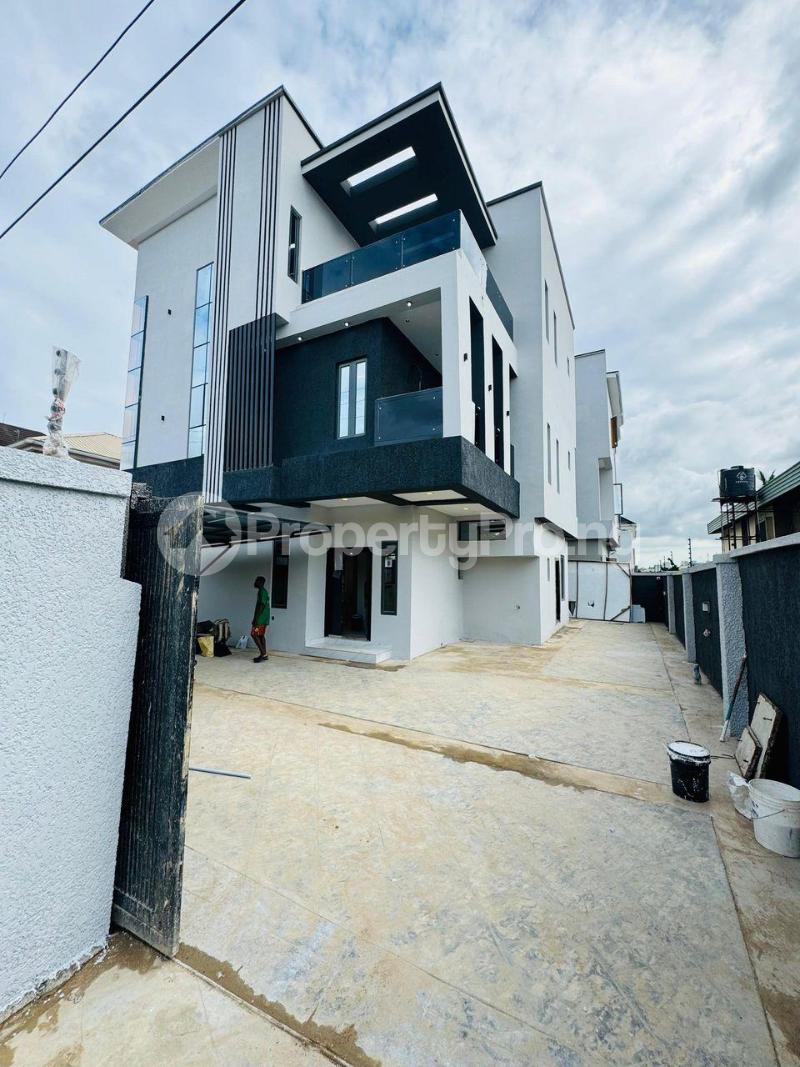 5 bedroom House for sale Omole phase 1 Ojodu Lagos