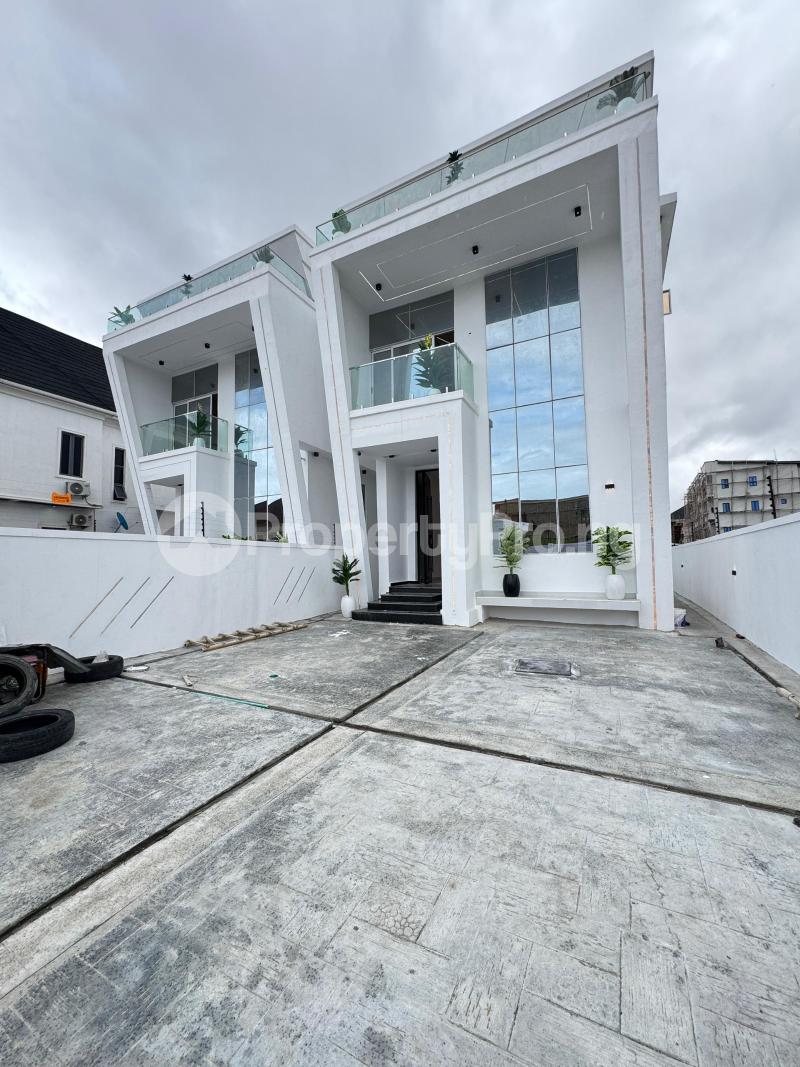 5 bedroom House for sale Ologolo Lekki Lagos