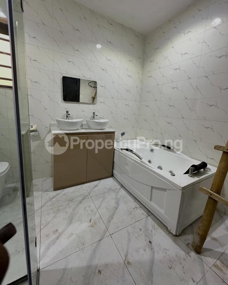 5 bedroom House for sale Magodo GRA Phase 1 Ojodu Lagos
