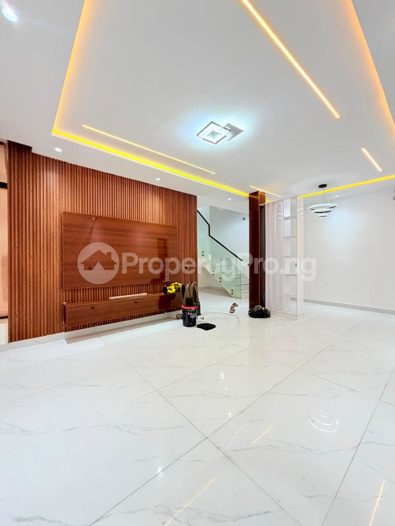 5 bedroom House for sale Magodo GRA Phase 1 Ojodu Lagos