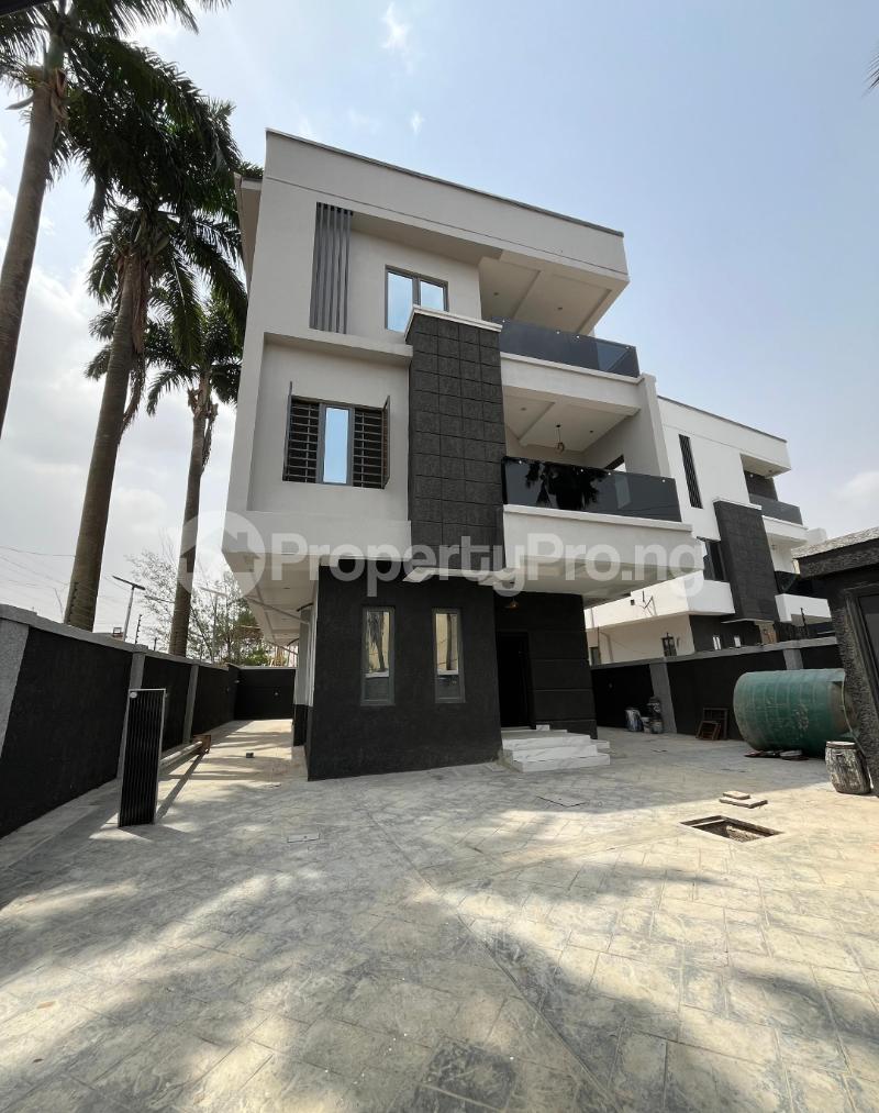5 bedroom House for sale Omole phase 2 Ojodu Lagos