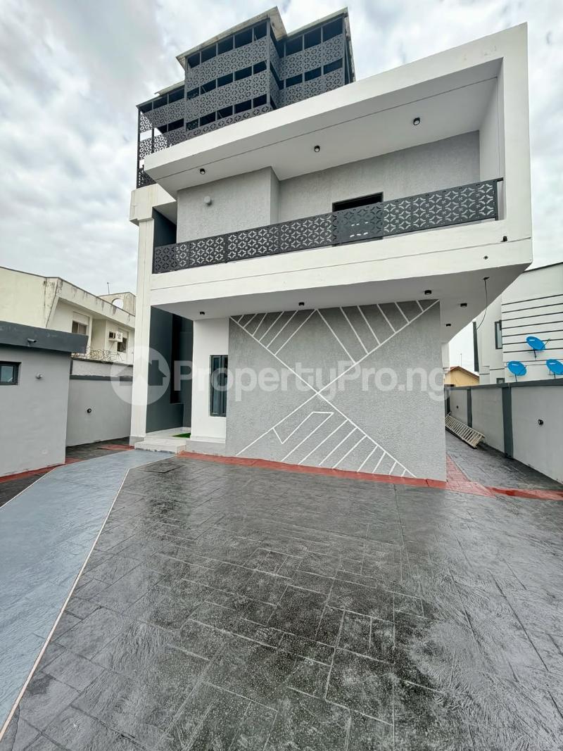 5 bedroom House for sale Omole phase 1 Ojodu Lagos