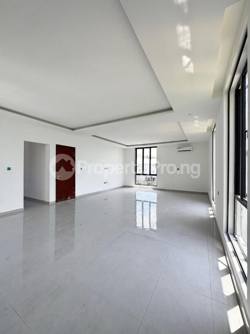 5 bedroom House for sale Banana Island Ikoyi Lagos