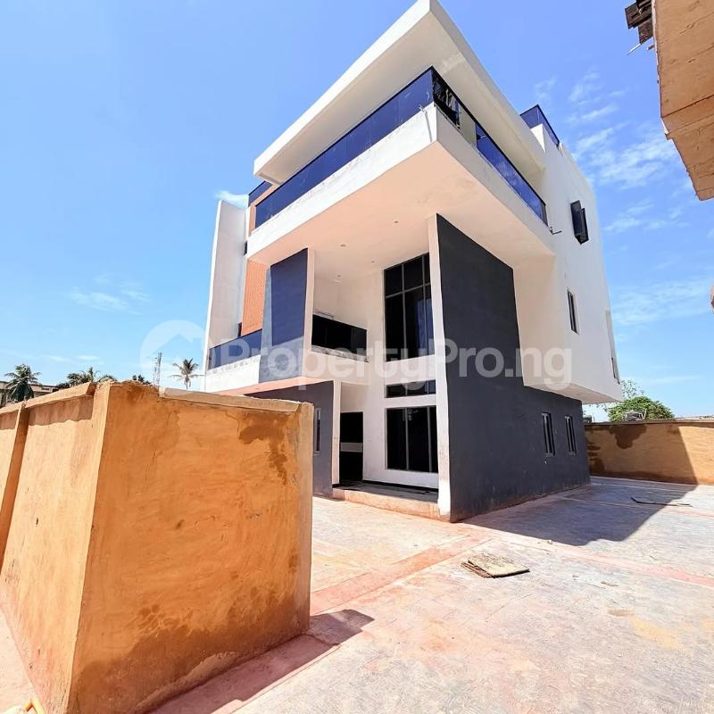 5 bedroom House for sale Maryland Lagos