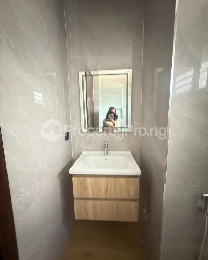 5 bedroom House for sale Opebi Ikeja Lagos