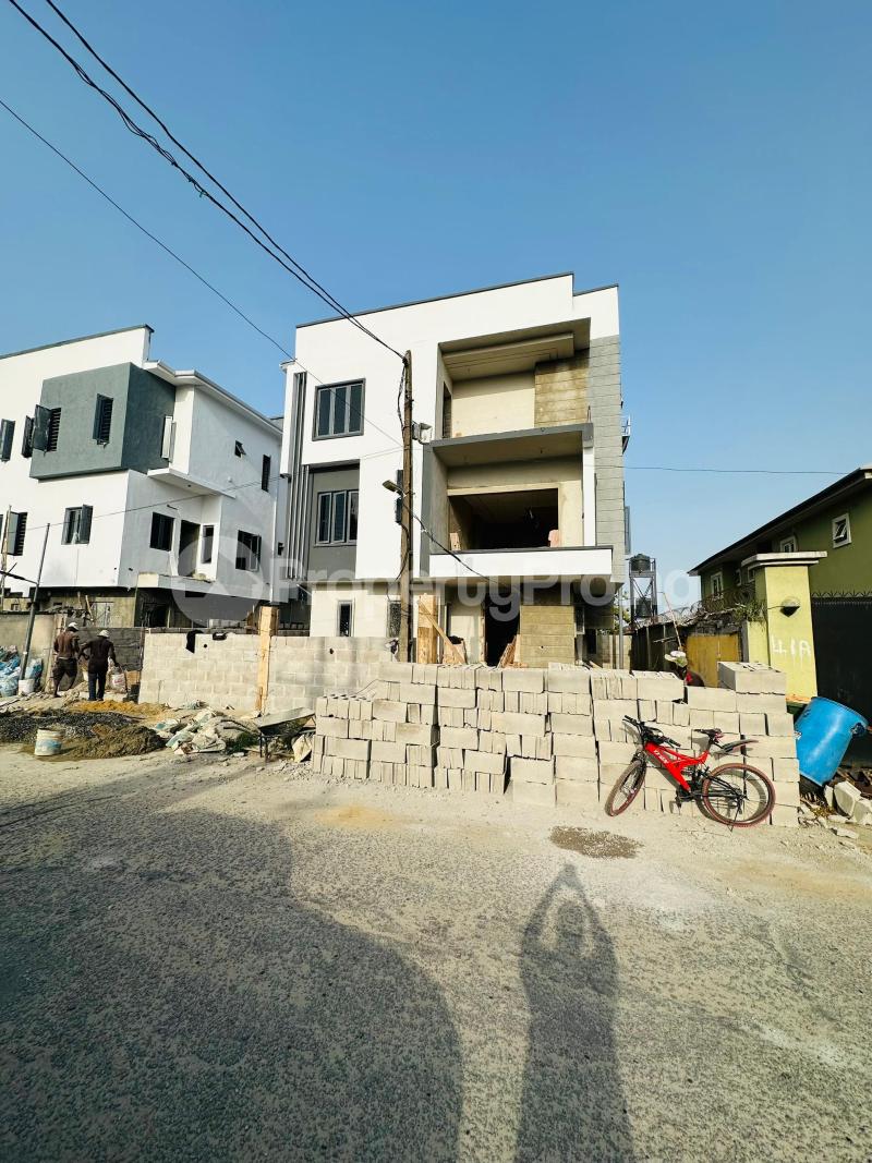 5 bedroom House for sale Adeniyi Jones Ikeja Lagos