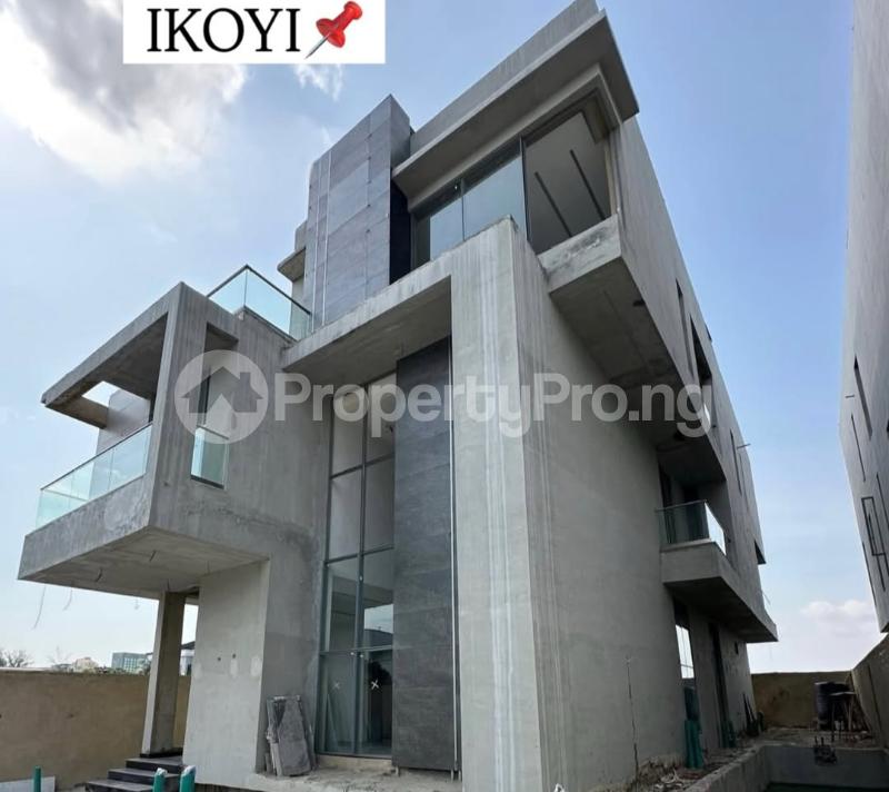 5 bedroom House for sale Ikoyi Lagos