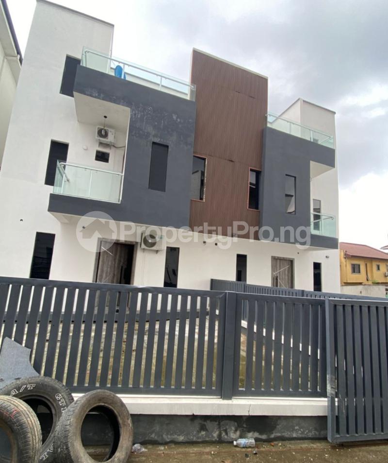 5 bedroom House for sale Millenuim/UPS Gbagada Lagos