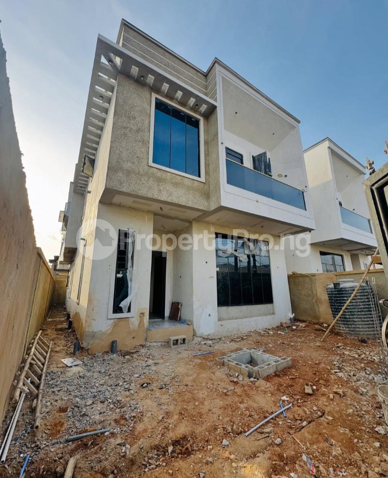 5 bedroom House for sale Omole phase 2 Ojodu Lagos