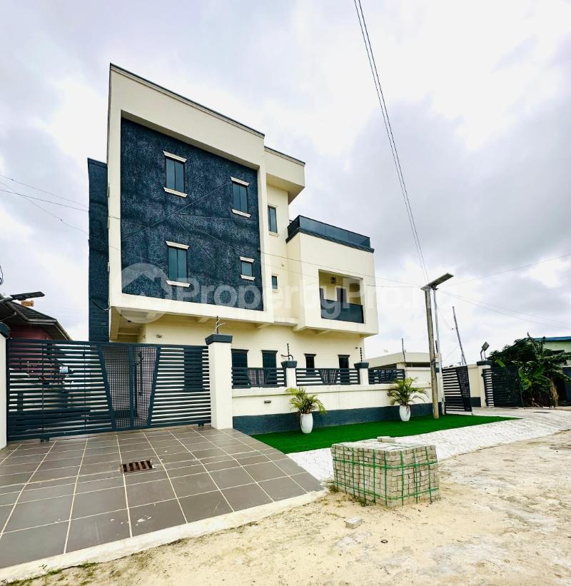 5 bedroom House for sale Amuwo Odofin Lagos