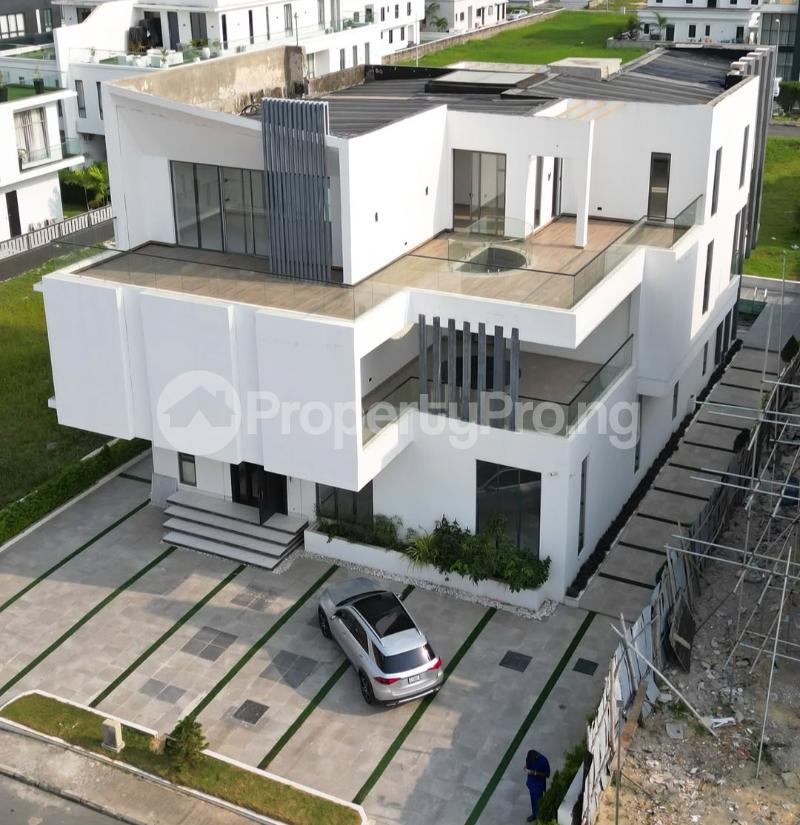 5 bedroom House for sale Cowrie Creek Est, Ikate Lekki Lagos