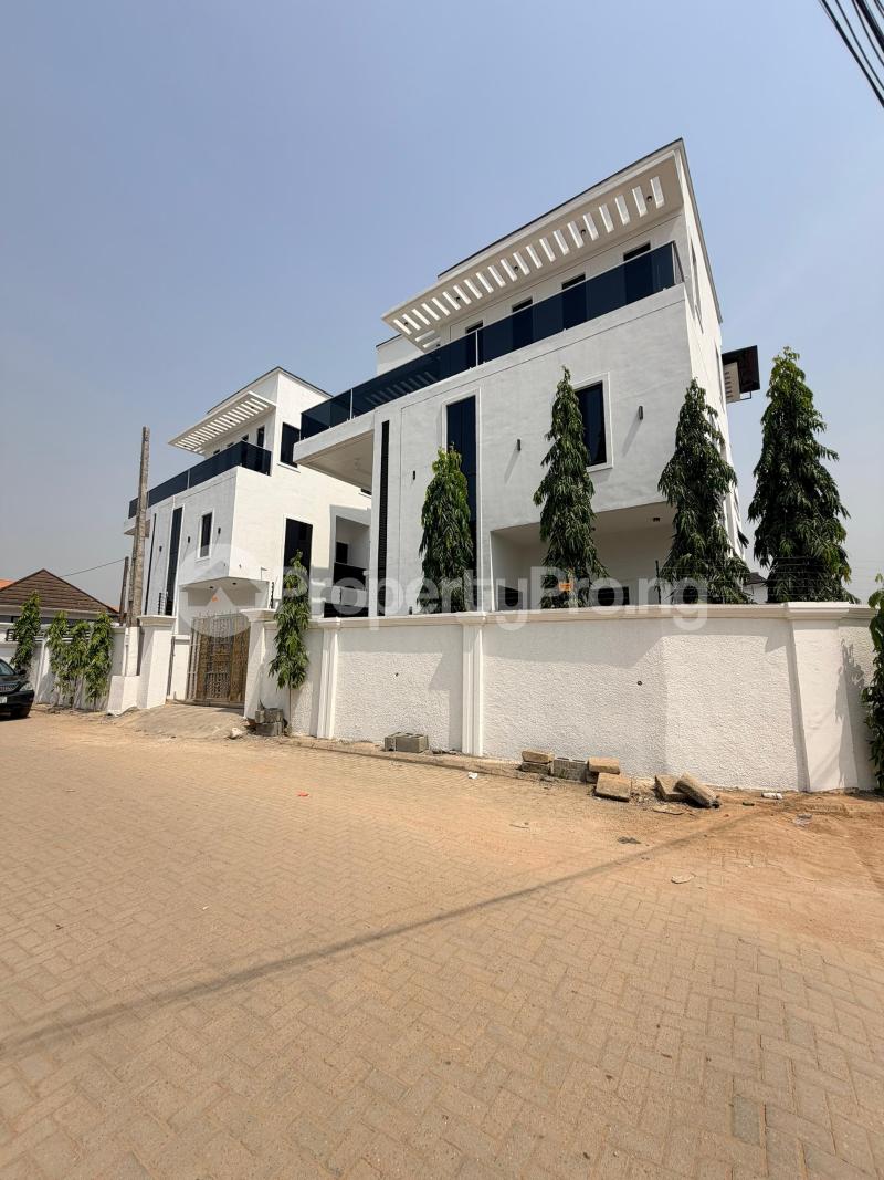 5 bedroom House for sale (opic) Isheri North Ojodu Lagos