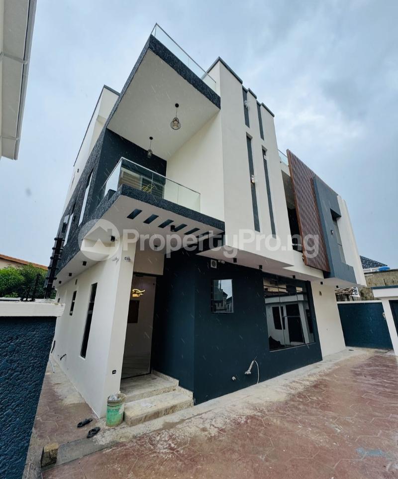 5 bedroom House for sale Omole phase 2 Ojodu Lagos