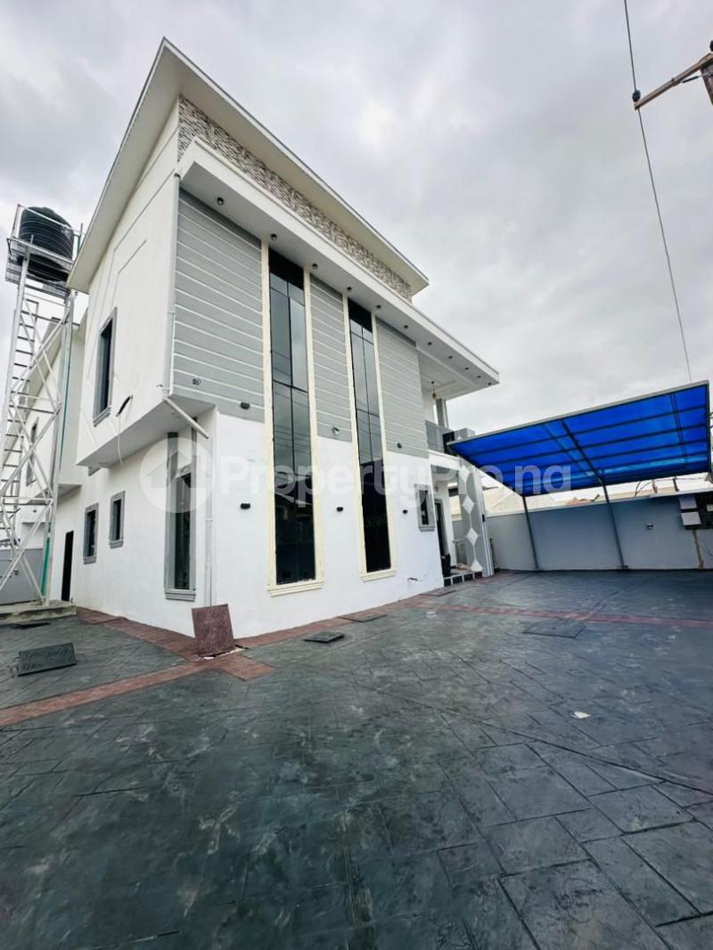 5 bedroom House for sale Millenuim/UPS Gbagada Lagos