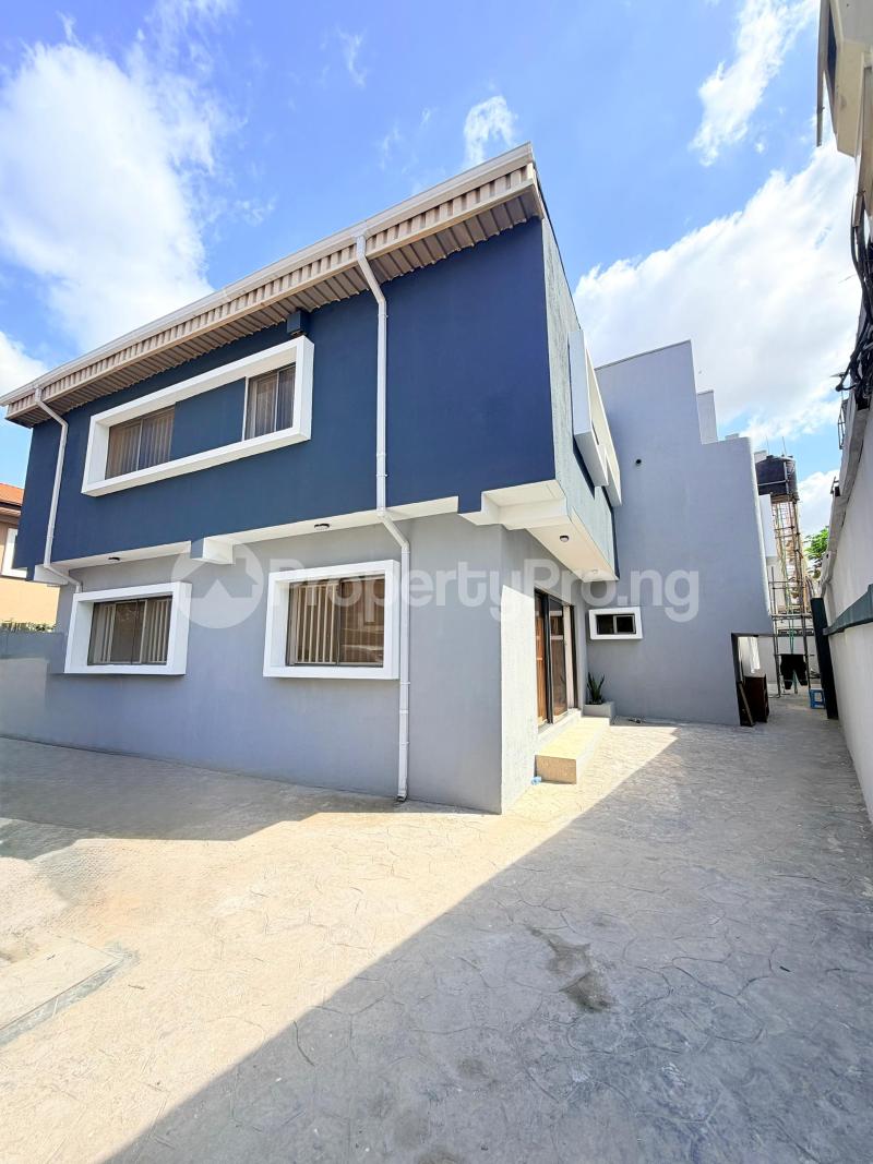 5 bedroom House for sale Mende Maryland Lagos