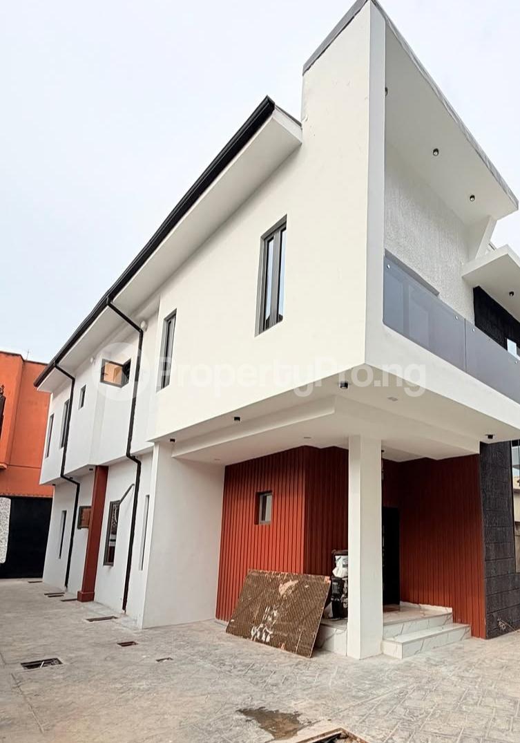 5 bedroom House for sale Omole phase 1 Ojodu Lagos