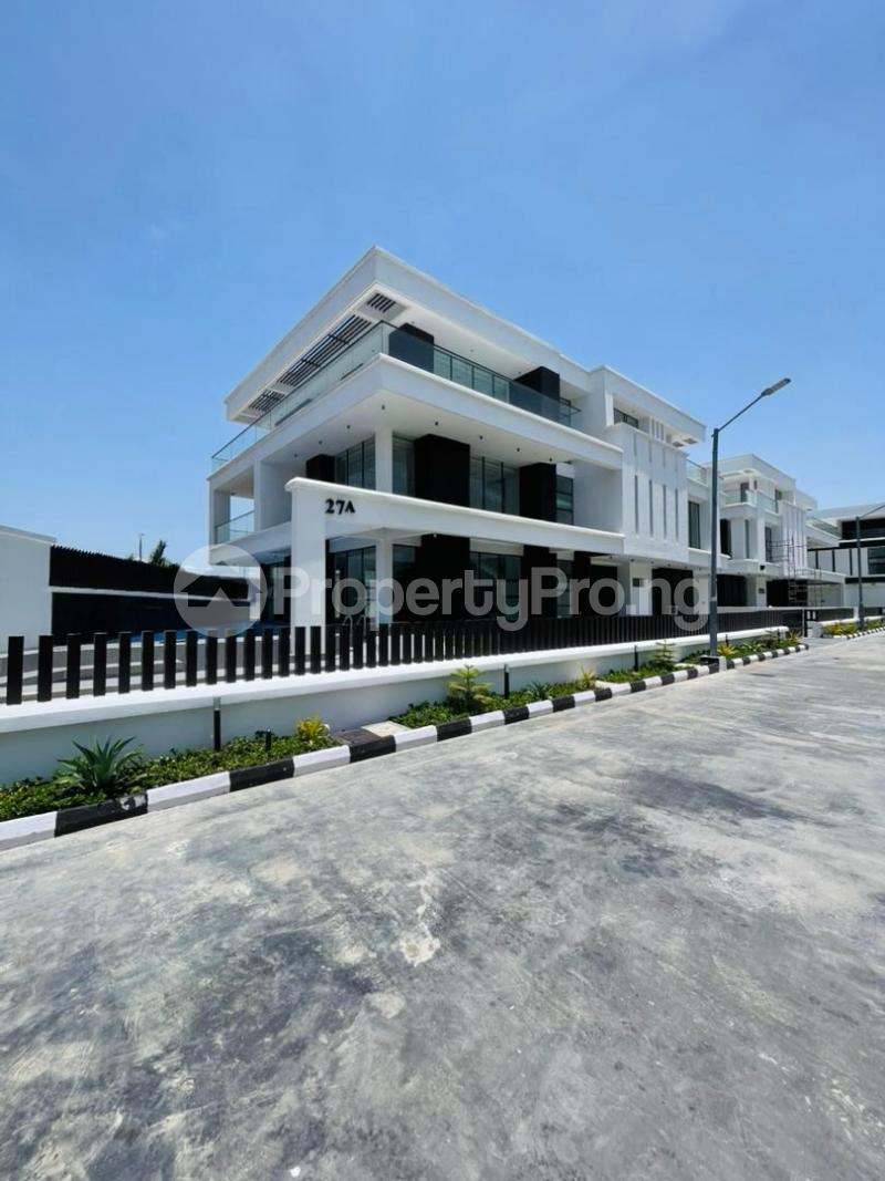 5 bedroom House for sale Osapa london Lekki Lagos