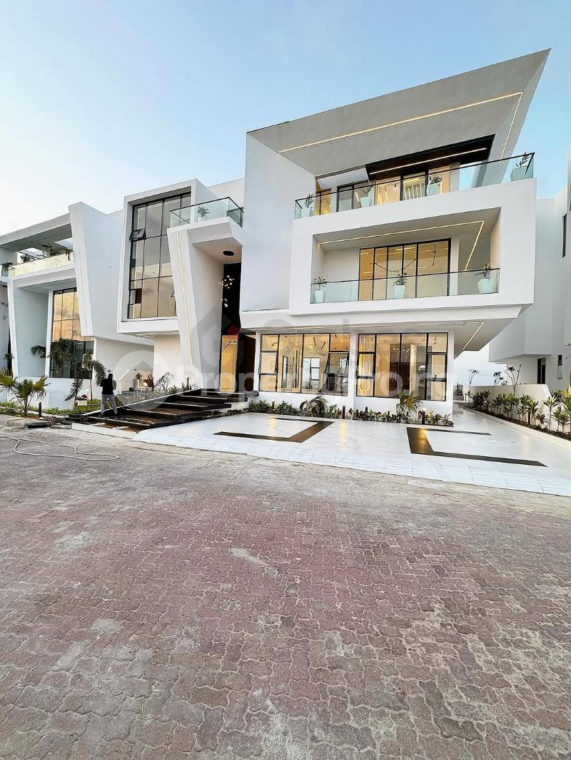 5 bedroom House for sale Osapa london Lekki Lagos