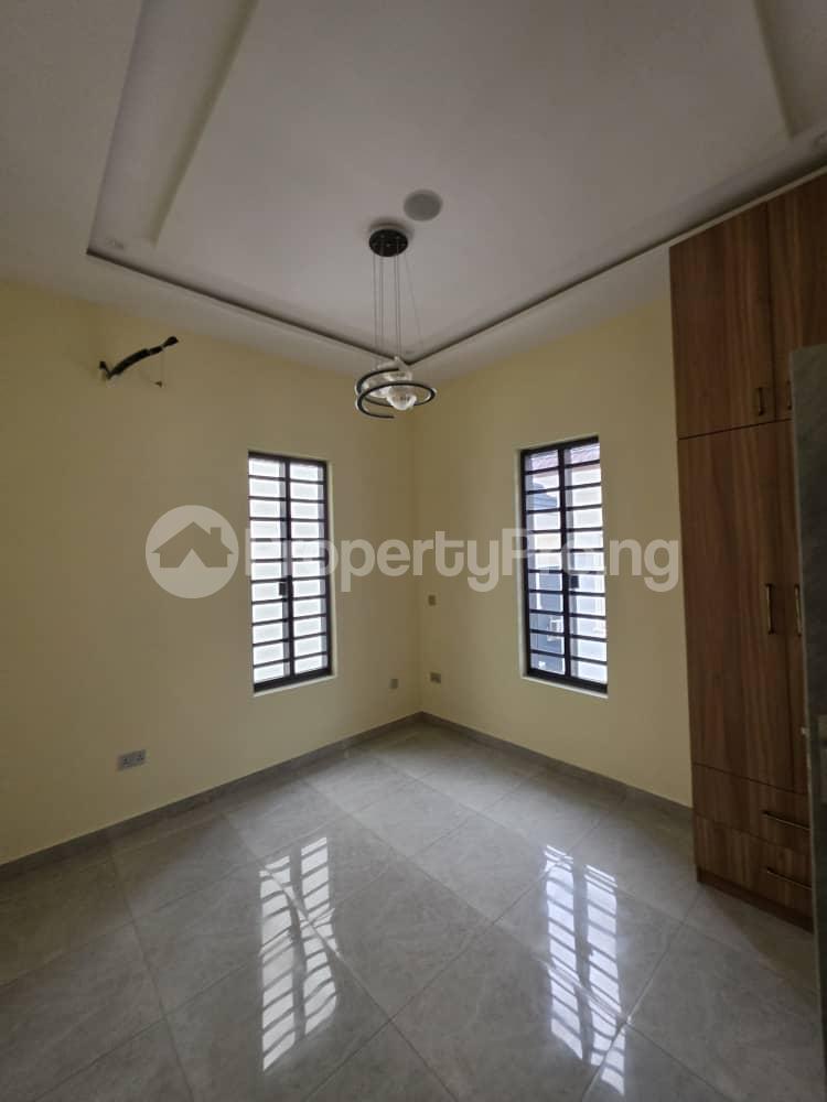 5 bedroom House for rent Omole phase 2 Ojodu Lagos