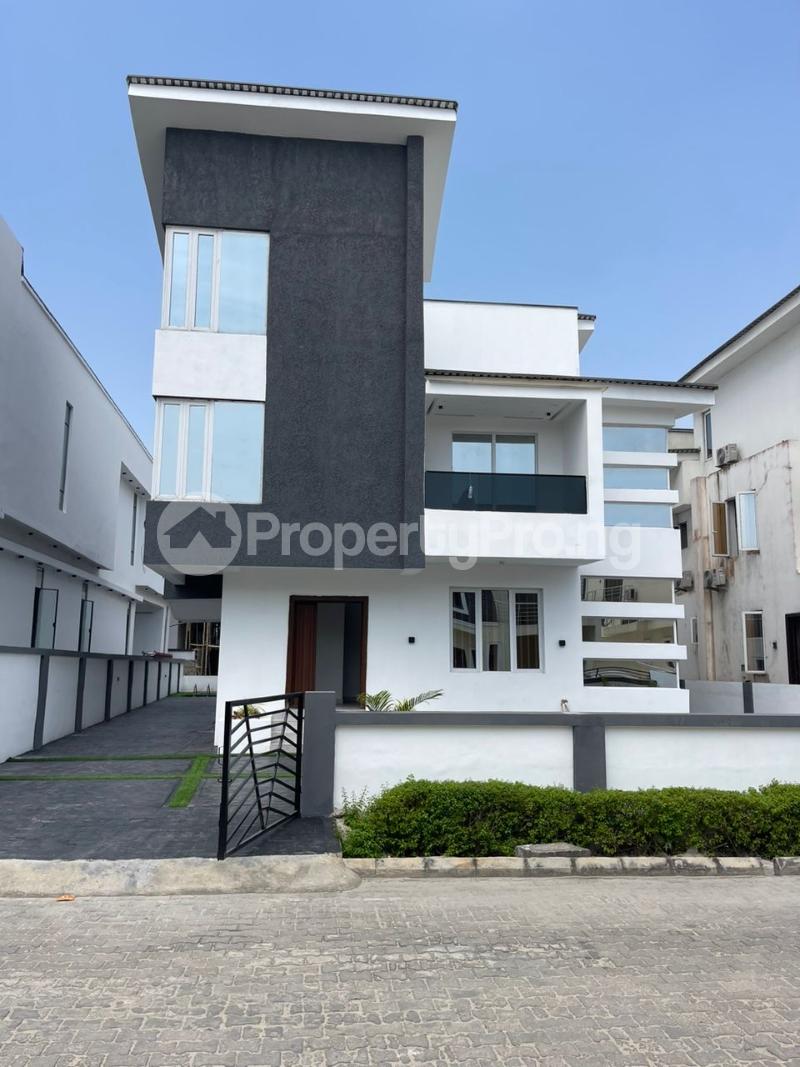 5 bedroom House for sale chevron Lekki Lagos