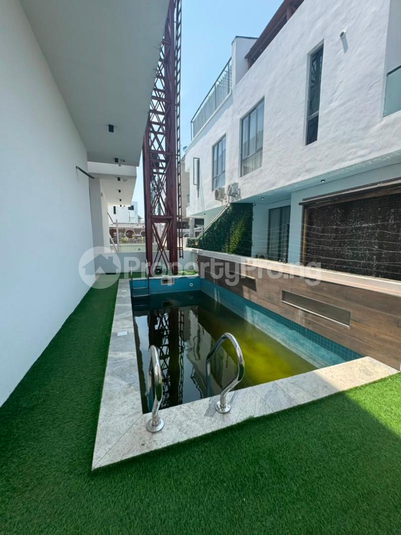 5 bedroom House for sale Osapa london Lekki Lagos