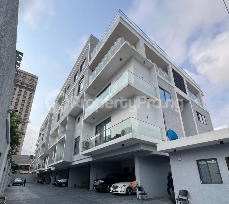 5 bedroom Flat / Apartment for sale Bourdillon Ikoyi Lagos